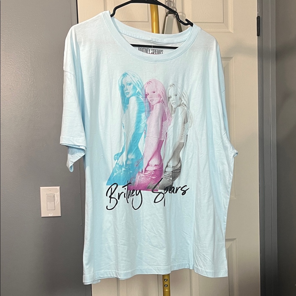Graphic Tee - Light Blue